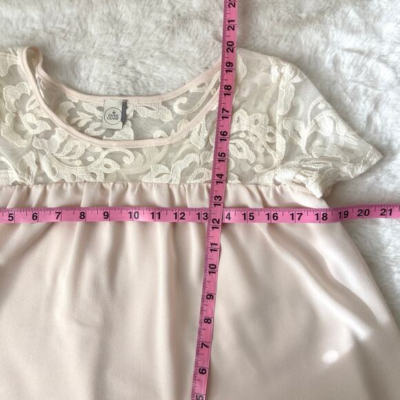 Anthropologie Paper Crane Cream Floral Blouse Size Small - Picture 3 of 7